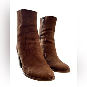Crosswalk Brand Women’s Brown Suede Ankle Boots US Sz. 8.5/E39.